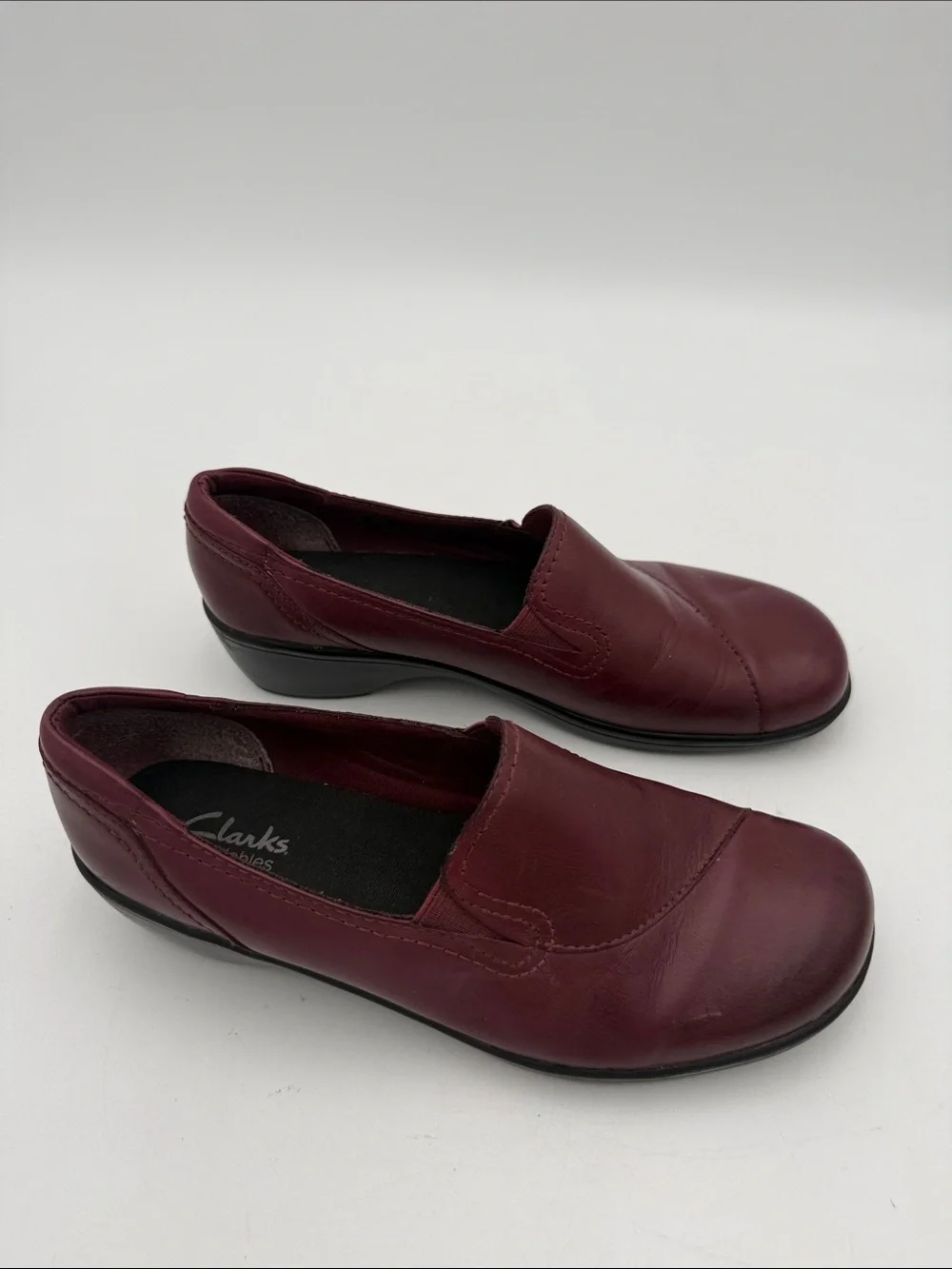 Clarks Women’s Burgundy Slip-On Comfort Loafers women’s 8M casual office Y2K
